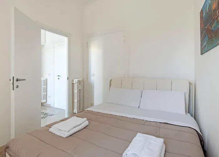 דירה Elegant 3 Bedroom San Pietro Station 200 Mt רומא